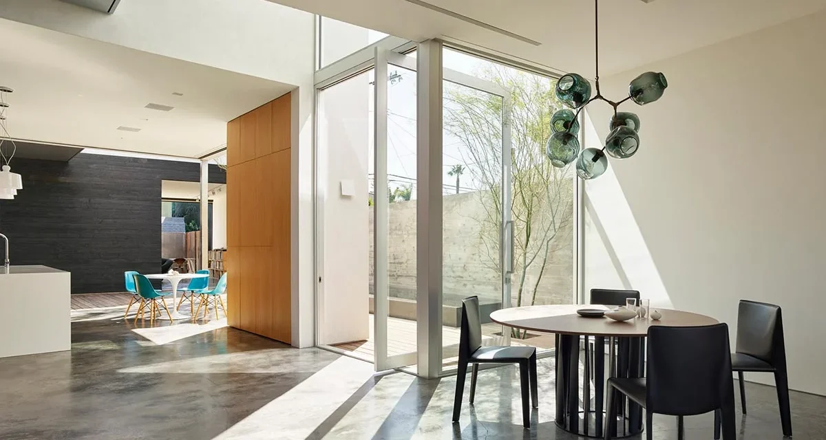 Kako prirodno svjetlo mijenja osjećaj prostora više nego bilo koji komad namještaja